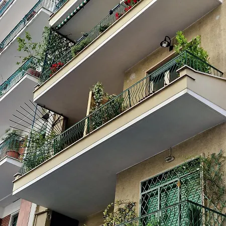 Cuma Bed & Breakfast Rome