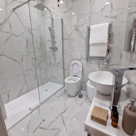 Cuma Bed & Breakfast Rome