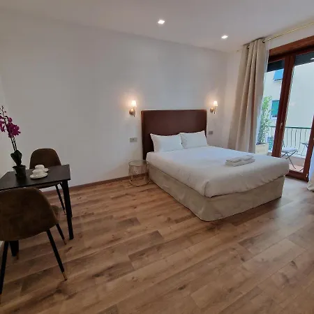 Cuma Bed & Breakfast